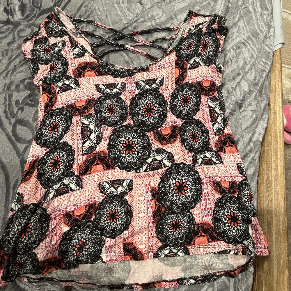 Woman’s small shirt